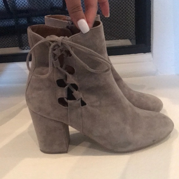 Steve Madden Shoes - Steve Madden grey booties Steve Madden Shoes - Steve Madden grey booties